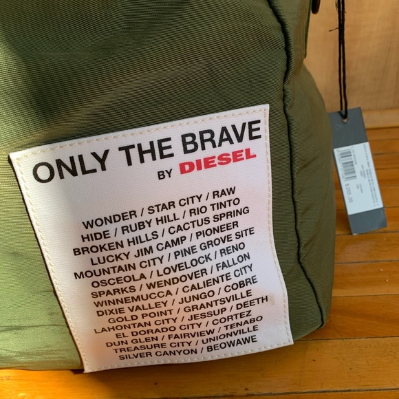 Diesel Reversible Duffel bag sac de voyage - Picture 8 of 8